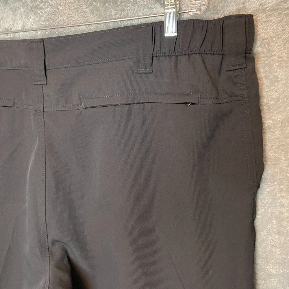 Wrangler Mens Size 46 Outdoor Performance Quick Dry Zip Cargo Short UPF Black